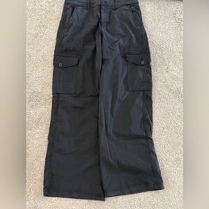American Eagle Dreamy Drape Stretch Baggy Wide-Leg Cargo Pant